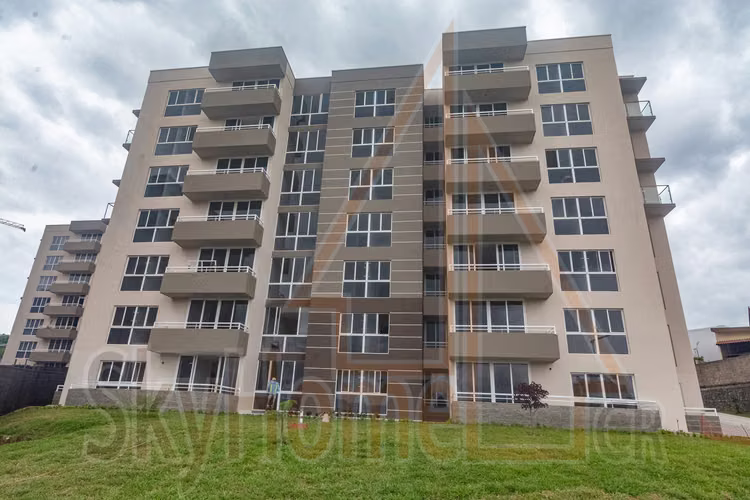 365582 / Alquiler / Condominio Monte Alto / Vista a la montaña / Cortinas / Parqueo techado - Imagen 9