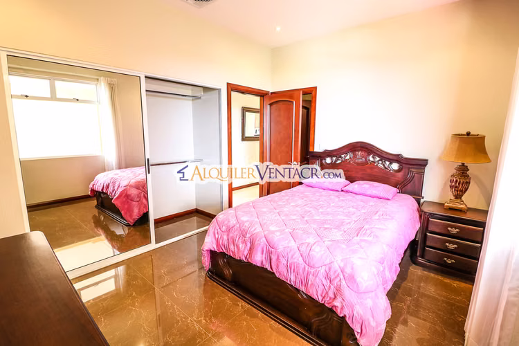 APARTAMENTO AMUEBLADO DE 210 M2 CON TERRAZA GRANDE Y VISTA EN ESCAZU - Imagen 8