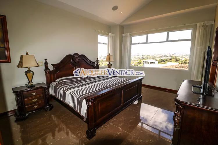 APARTAMENTO AMUEBLADO DE 210 M2 CON TERRAZA GRANDE Y VISTA EN ESCAZU - Imagen 11