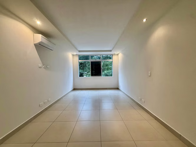 ALQUILER DE APARTAMENTO CON LINEA BLANCA EN CONDOMINIO, SANTA ANA