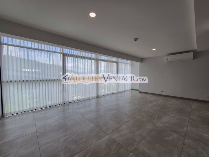 LUJOSO APARTAMENTO DE 3 HABIT. + DE SERVICIO EN ESCAZU CENTRO - Imagen 14