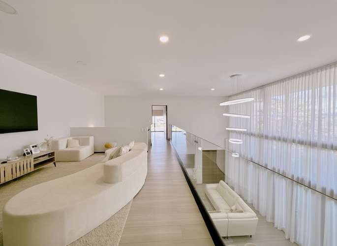 VENTA DE MODERNA CASA EN CONDOMINIO EN LOS REYES, LA GUACIMA - ALAJUELA