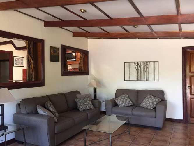CASA DE 2 HABITACIONES TOTALMENTE AMUEBLADA Y EQUIPADA EN LAS MONTAÑAS DE SANTA ANA - Imagen 12