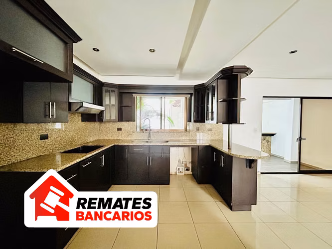 Venta de casa en Condominio Providencia, Santa Ana, Remate - Imagen 6