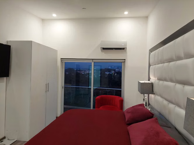 VENTA DE PENTHOUSE DE 2 HABITACIONES Y 3 PARQUEOS - Imagen 17