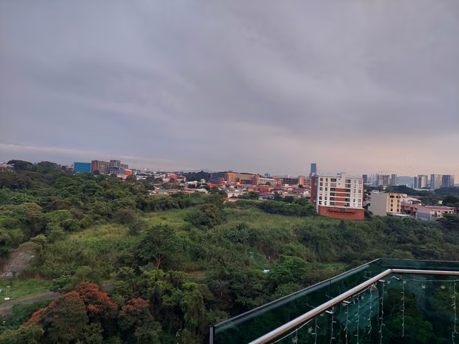 VENTA DE PENTHOUSE DE 2 HABITACIONES Y 3 PARQUEOS - Imagen 10