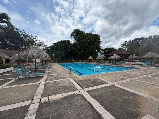 VENTA DE LOTE EN HACIENDA LOS REYES EN LA GUACIMA DE ALAJUELA - Imagen 11