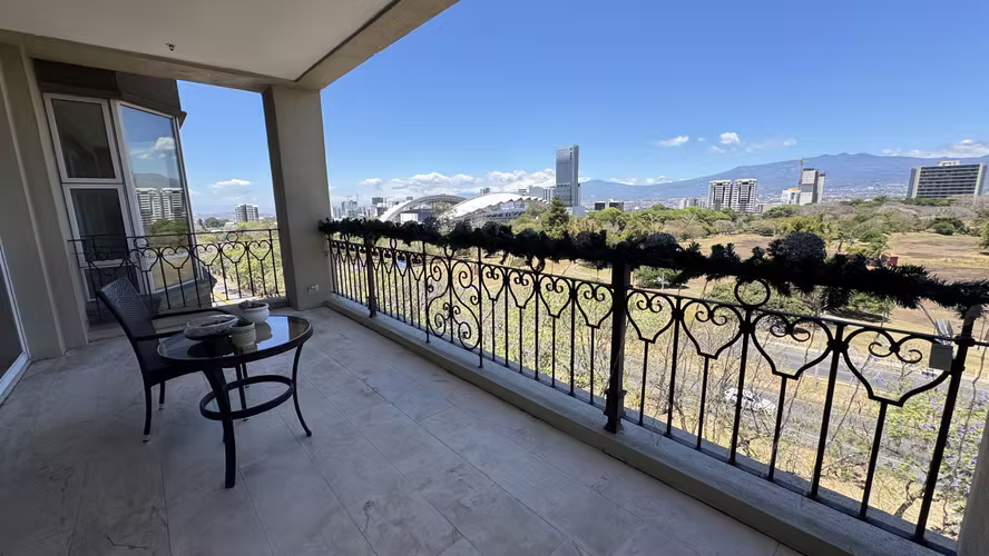Alquiler de apartamento con vista a La Sabana, San José. (FE)