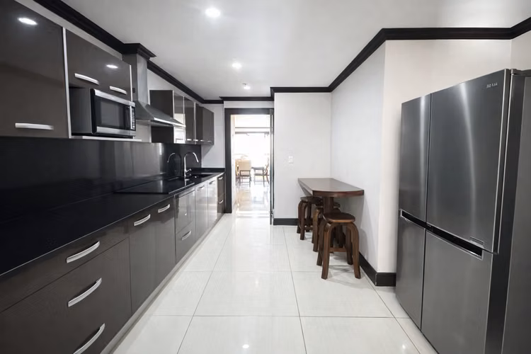 Alquiler de apartamento con vista a La Sabana, San José. (FE)