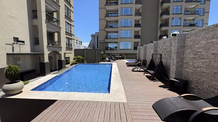 Alquiler de apartamento con vista a La Sabana, San José. (FE)
