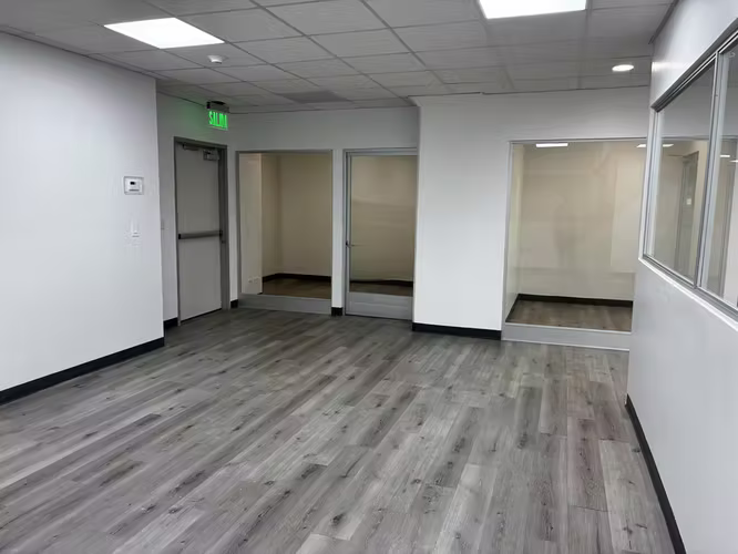 OFICINA EN ALQUILER EN CENTRO CORPORATIVO POR PASEO COLON - Imagen 9
