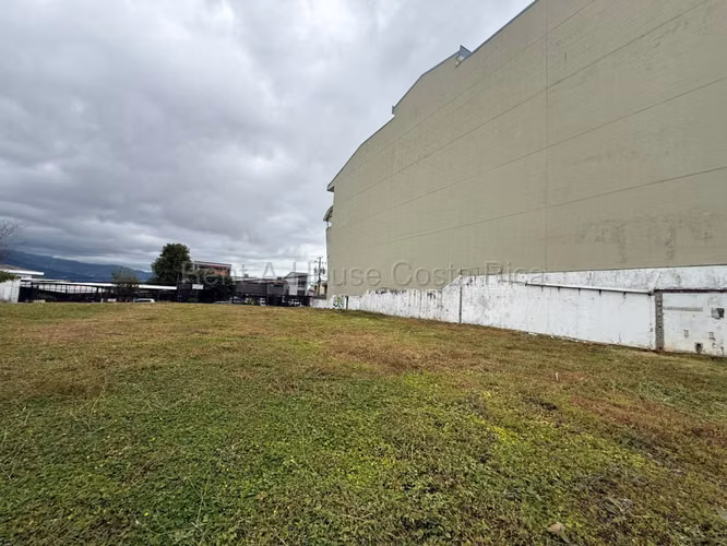 LOTE EN VENTA EN SAN PEDRO DE MONTES DE OCA - Imagen 11