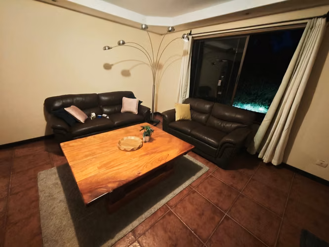 Se alquila apartamento rústico Amueblado en Las Nubes de Coronado