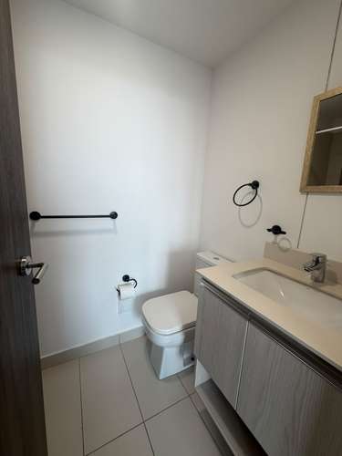 Se alquila apartamento estudio amueblado en torre Ü Nunciatura -Rohmoser - Imagen 6