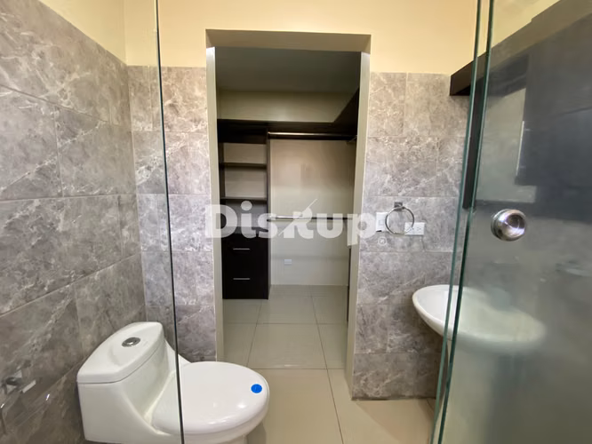 Hermosa casa de 3 hab. Con patio, en condominio. Sagrada Familia, San José - Imagen 15