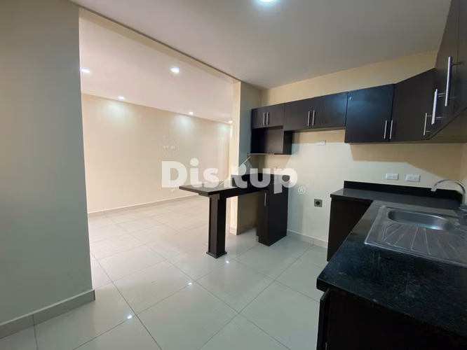 Hermosa casa de 3 hab. Con patio, en condominio. Sagrada Familia, San José - Imagen 5