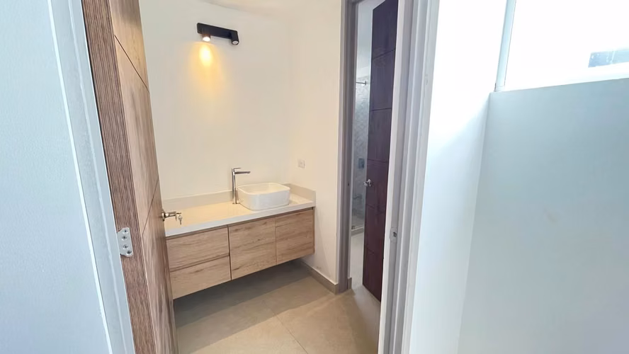 Venta de casa con increíbles vistas Guachipelín de Escazú - Imagen 4
