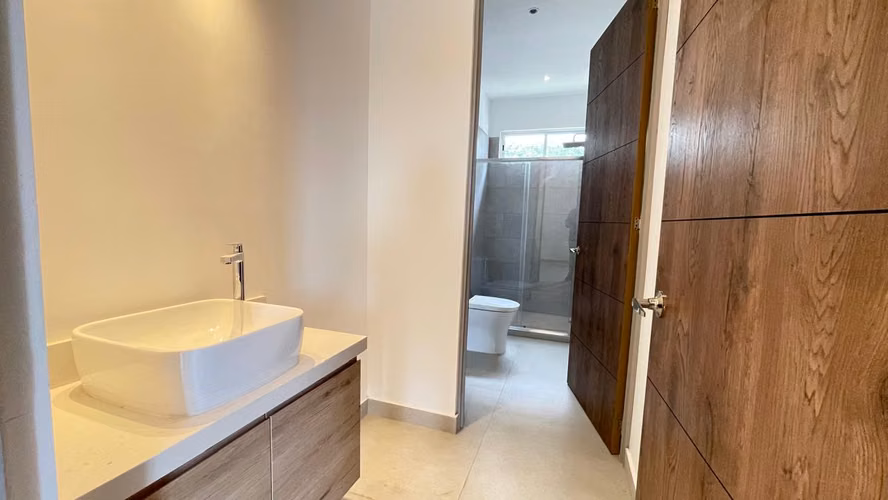 Venta de casa con increíbles vistas Guachipelín de Escazú - Imagen 2