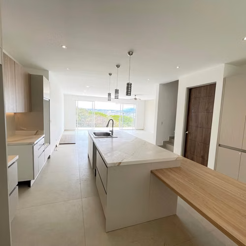 Venta de casa con increíbles vistas Guachipelín de Escazú - Imagen 10