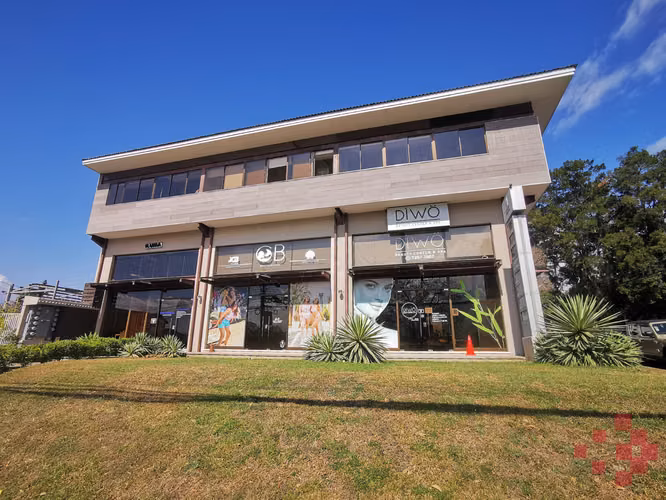 LOCAL COMERCIAL EN ALQUILER – TREJOS MONTEALEGRE, ESCAZÚ - Imagen 2