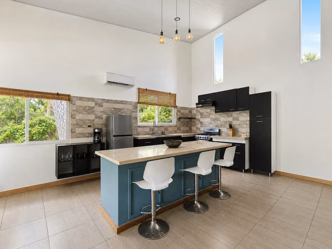 Venta de casa equipada y apartamento independiente - Imagen 12