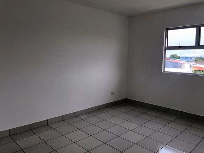 SE ALQUILA APARTAMENTO - Imagen 8