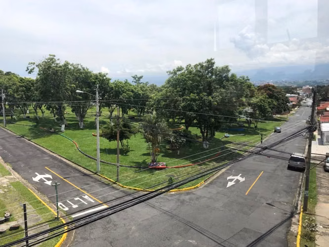 SE ALQUILA APARTAMENTO - Imagen 7