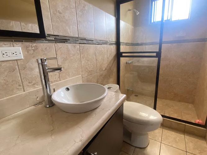 78436 / Casa moderna / Tres Ríos / Residencial Monserrat / Seguridad / Alta plusvalía - Imagen 15