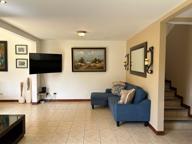 Alquiler Casa en Santa Ana