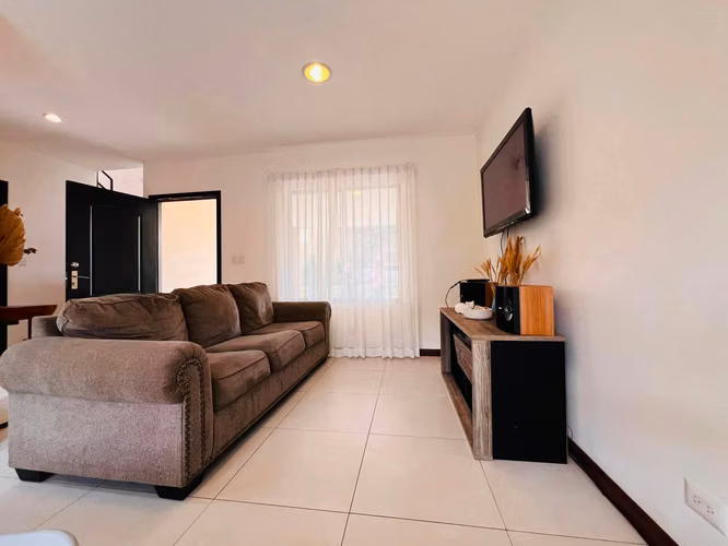 Oportunidad Venta de Casa 2 Plantas 80 millones en Cartago Condominio Vistas de Oreamuno - Imagen 2