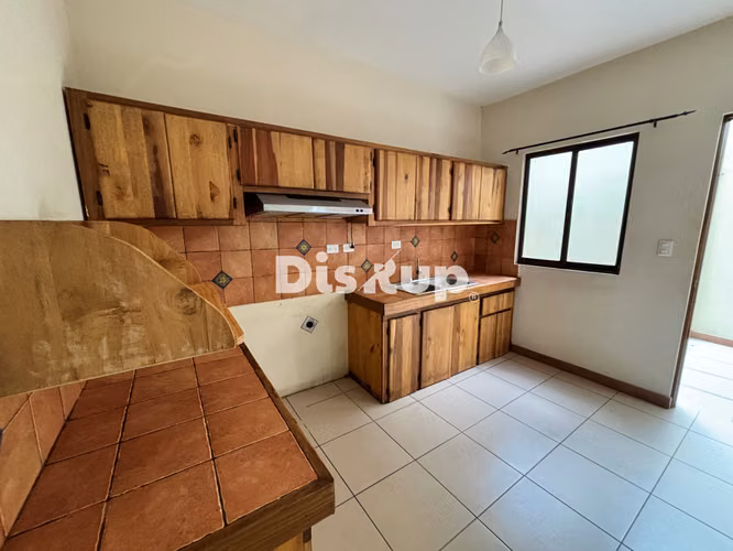 Apartamento de 2 hab. Calle Blancos, cercano a la Clínica Católica - Imagen 9