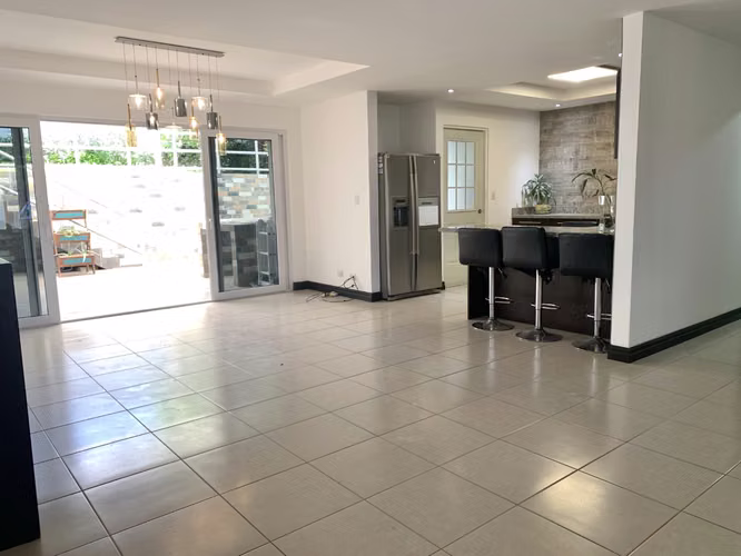VENTA DE CASA EN CONDOMINIO RIO PALMA, ESCAZÚ - Imagen 1