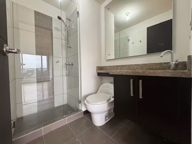 Venta de apartamento con vista. Condado del Parque, La Sabana - Imagen 5