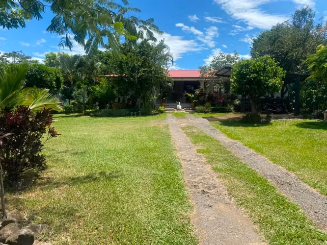 Se alquila hermosa quinta en Turrucares