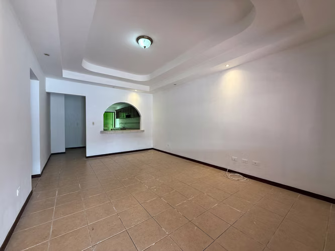 Venta de casa en Condominio La Trinidad de Moravia
