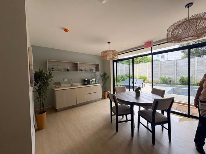 Venta de casa Lista Para Pasarse. Con Terraza y Patio - Imagen 5