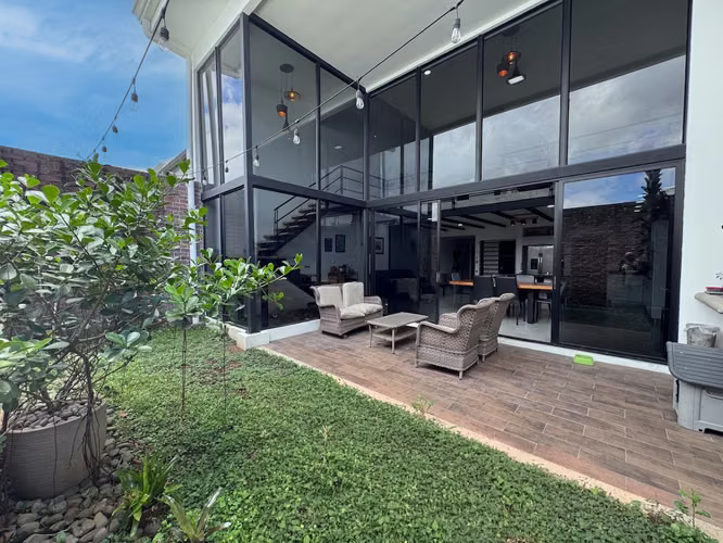 Venta de casa amplia en Condominio Terralta - Imagen 13