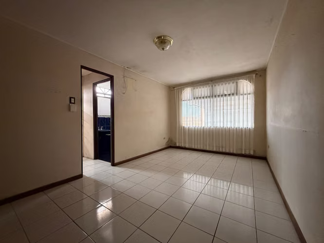 Venta de casa Remate Bancario!, en Urbanización Villa Flores - Imagen 8