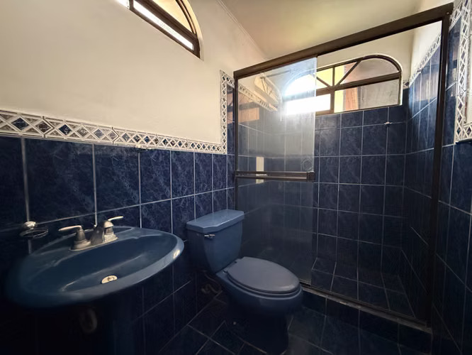 Venta de casa Remate Bancario!, en Urbanización Villa Flores - Imagen 9
