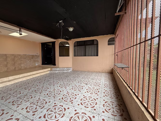 Venta de casa Remate Bancario!, en Urbanización Villa Flores - Imagen 12