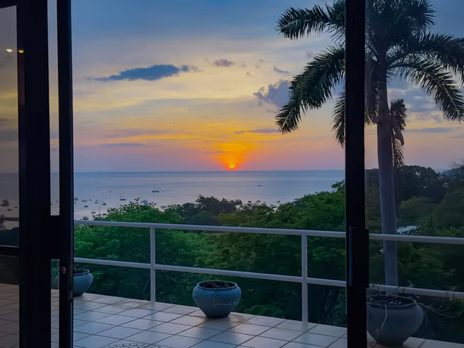 Laguna Vista | Vistas cercanas al mar y al atardecer, Playas del Coco - Imagen 7