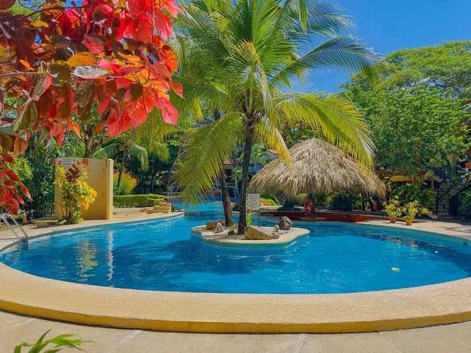 Cocomarindo 45 | Planta baja, 1 habitación, piscina estilo resort - Imagen 32