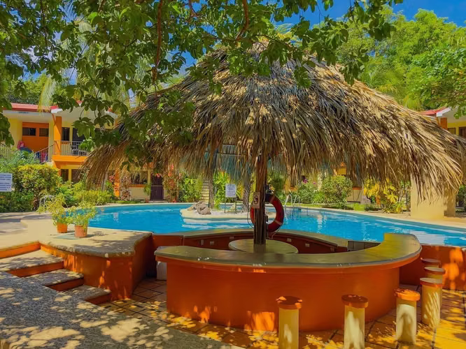 Cocomarindo 45 | Planta baja, 1 habitación, piscina estilo resort - Imagen 37