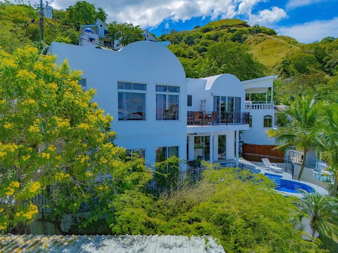 Casa Bella Luna | Vista al mar en Playas del Coco, financiamiento del vendedor - Imagen 8