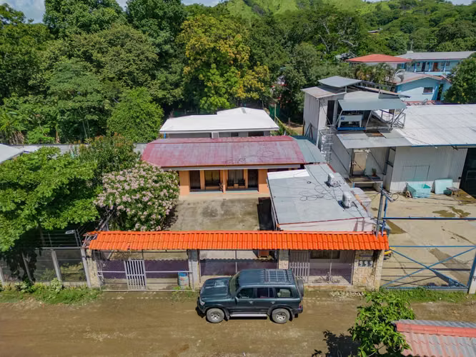 Iguana Rentals | Complejo propio sin HOA, 5 habitaciones - Imagen 15