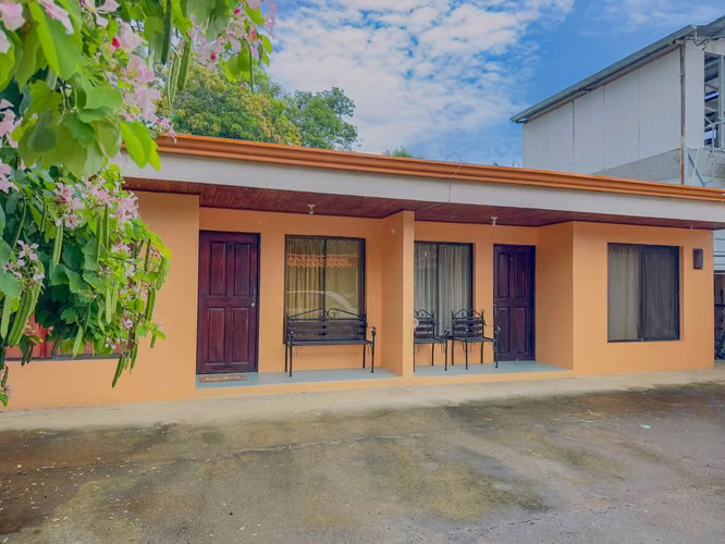Iguana Rentals | Complejo propio sin HOA, 5 habitaciones - Imagen 8
