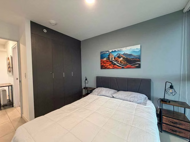 Venta de apartamento en Sky Garden con amplia vista e iluminación - Imagen 13