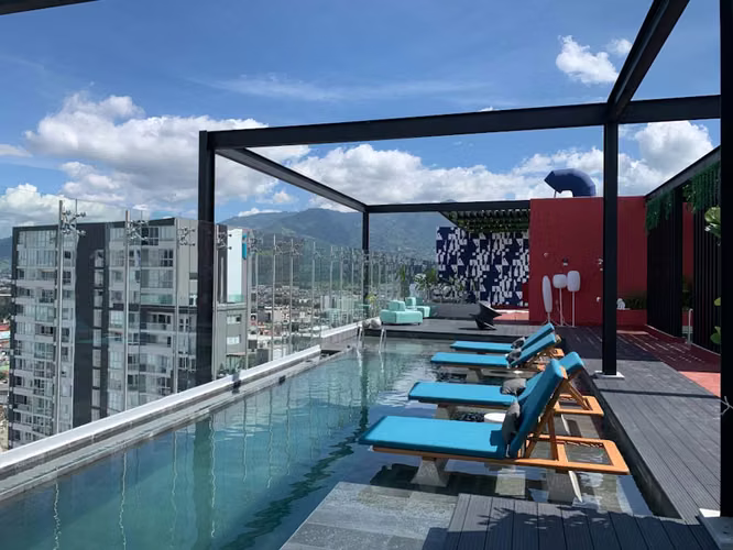 Venta de apartamento en Sky Garden con amplia vista e iluminación - Imagen 18