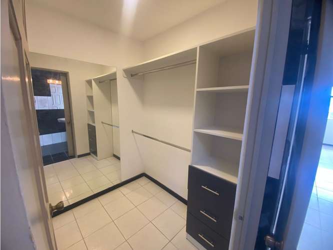 CASA INDEPENDIENTE EN VENTA con hermosa vista | ESCAZÚ - Imagen 19