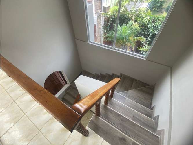 CASA INDEPENDIENTE EN VENTA con hermosa vista | ESCAZÚ - Imagen 14